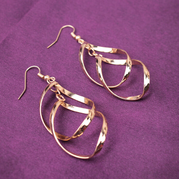 Hollow Leaf Dangle Earrings