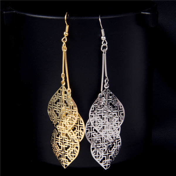 Luxurious Hollow Earrings