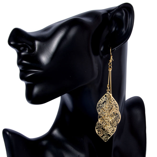 Luxurious Hollow Earrings
